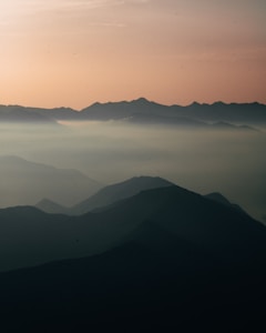 云山烟水