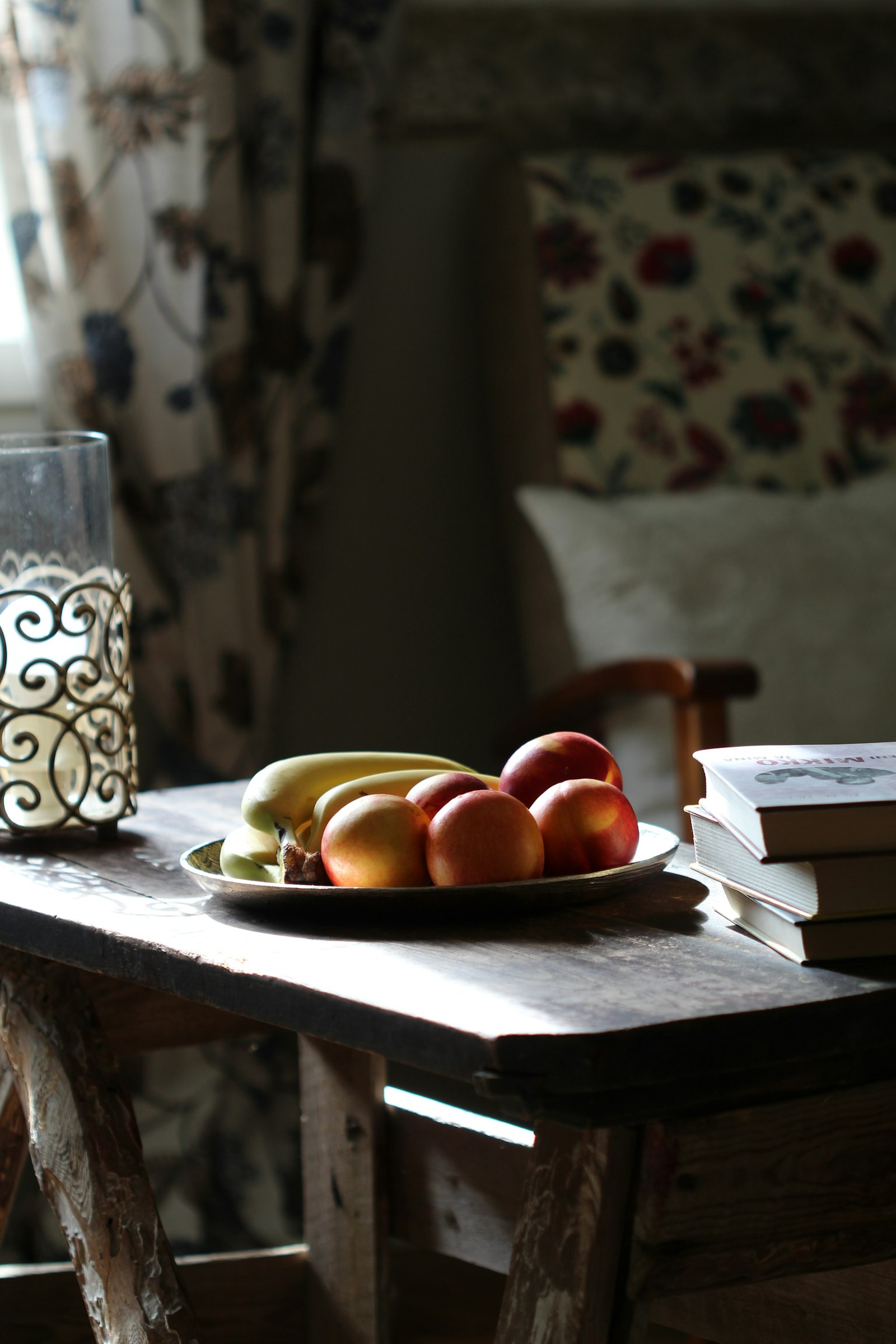 Canon EF 100mm F2.8 Macro USM sample photo. Fruits on table photography