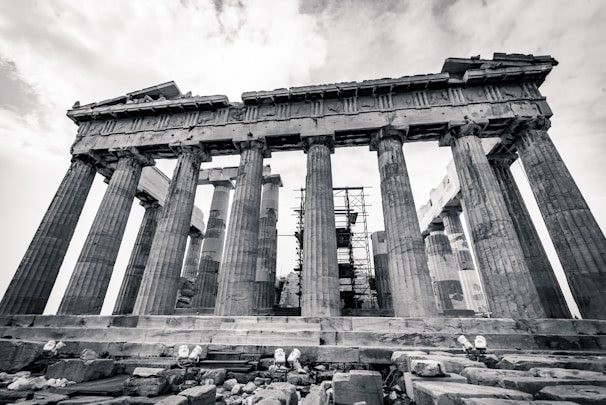 Historic black-and-white photo of the temple’s original structure from the 1970s