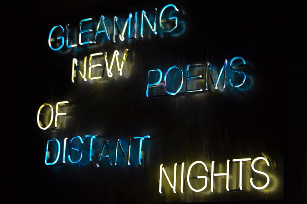 Sinalização LED Cleaming New Poems of Distant Nights