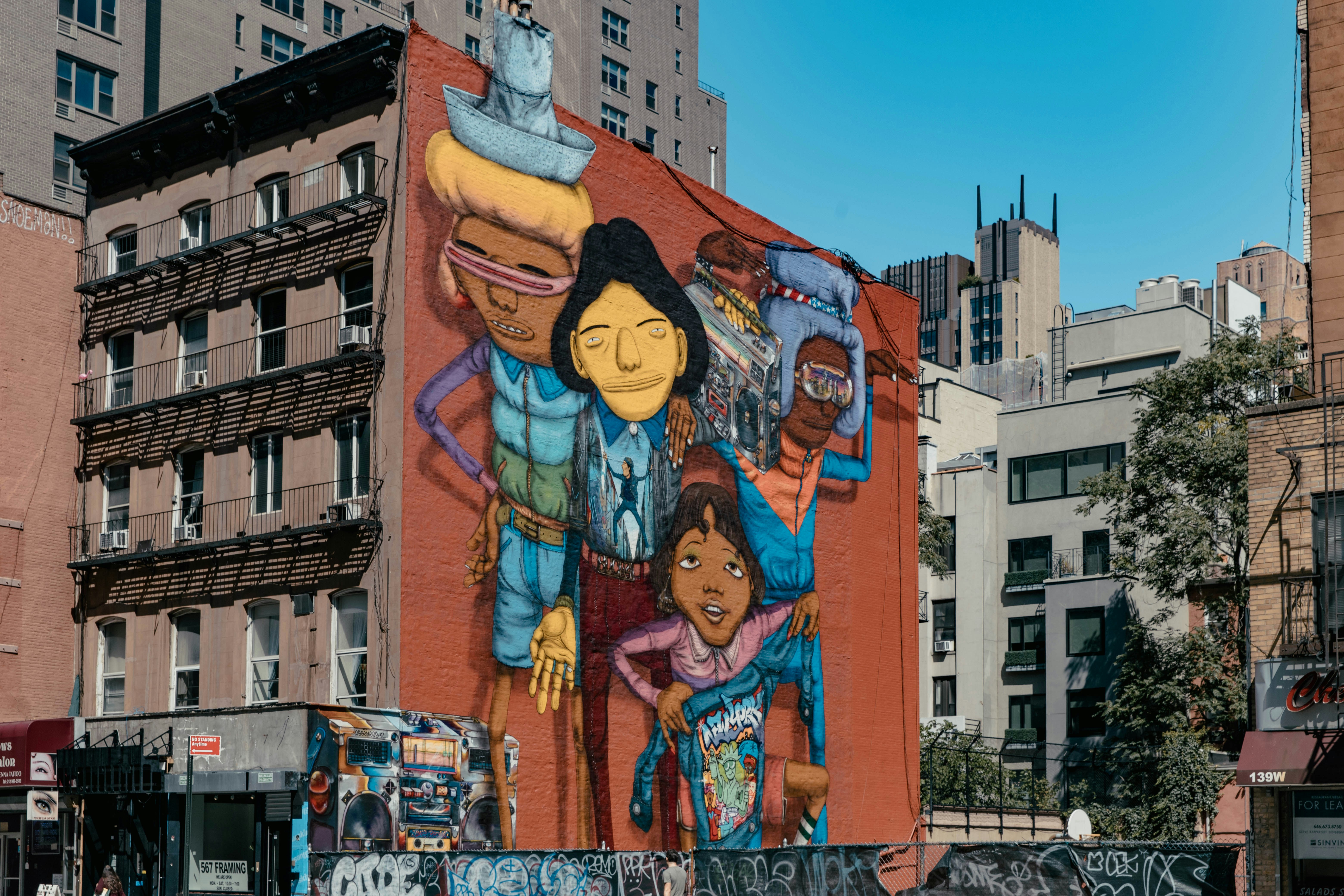 woman and man graffiti art