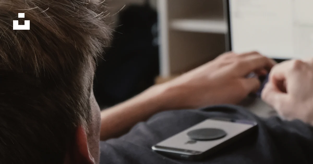 Unsplash Main Using Computer Man using laptop photo – Free Laptop Image on Unsplash