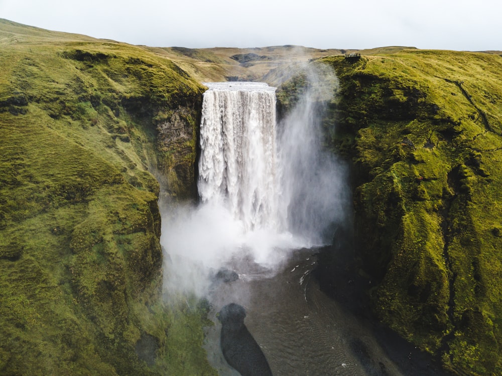 waterfalls during daytime