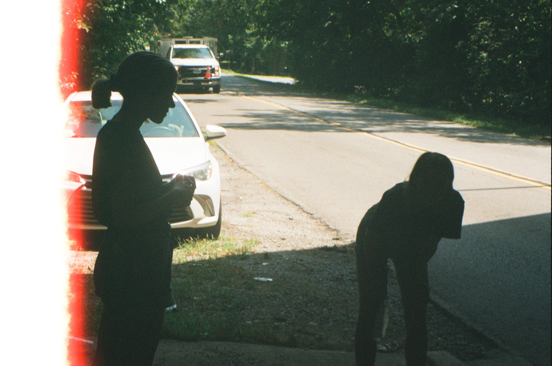 gray computer monitor