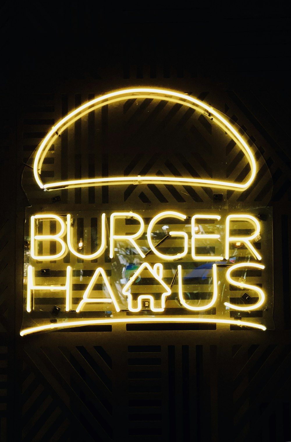 Burger haus signage