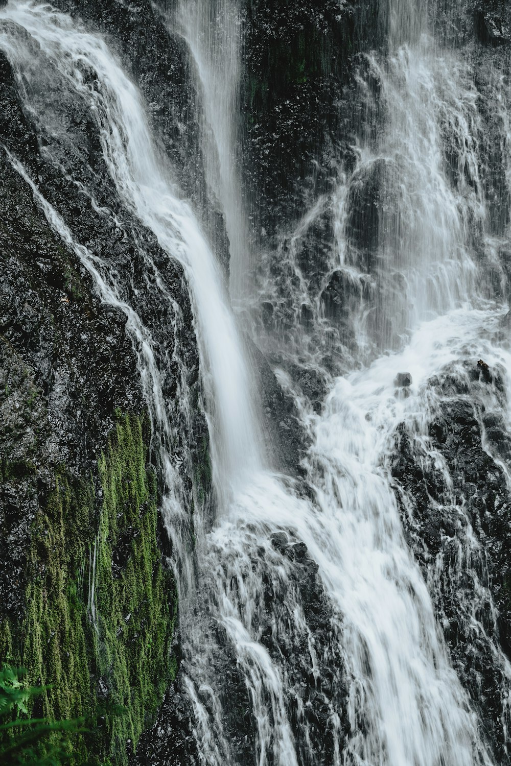 waterfalls at daytime