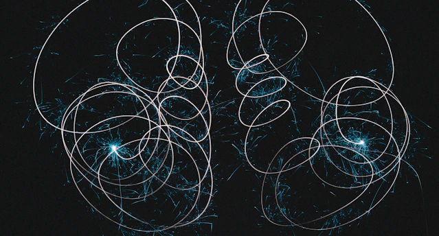 a black and white photo of a bunch of circles