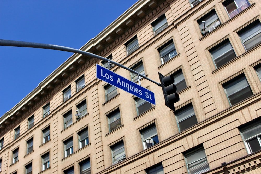 shallow focus photo of Los Angeles St signage