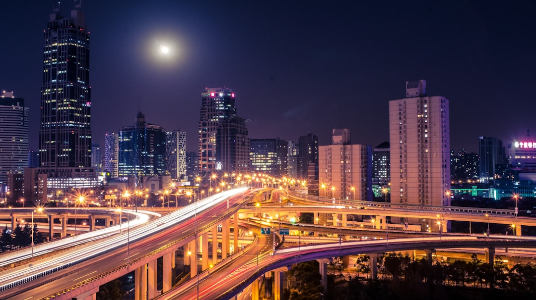 travelers stories about Landmark in Jing'an, China