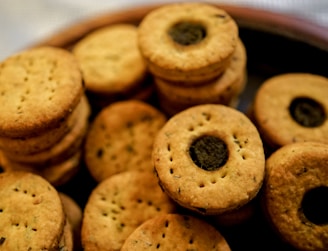 Close-up of special pootharekulu in diabetic and oreo flavors, highlighting the smooth texture and rich fillings.