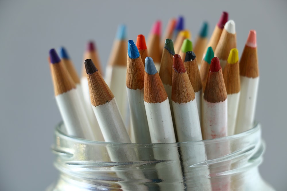 Lápices de colores variados