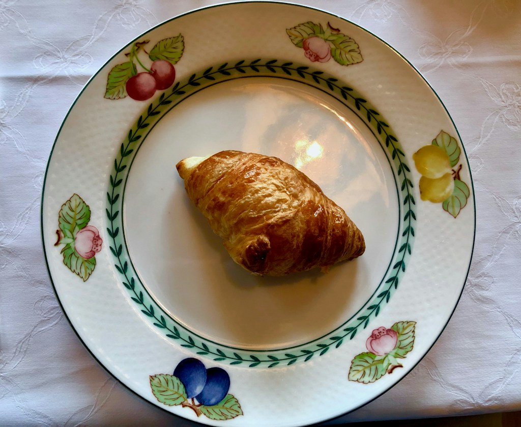 Buttery Classic Croissant