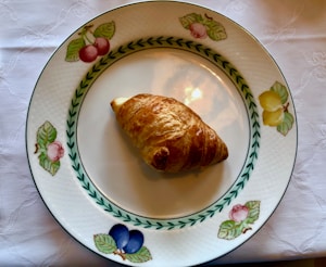 Buttery Classic Croissant