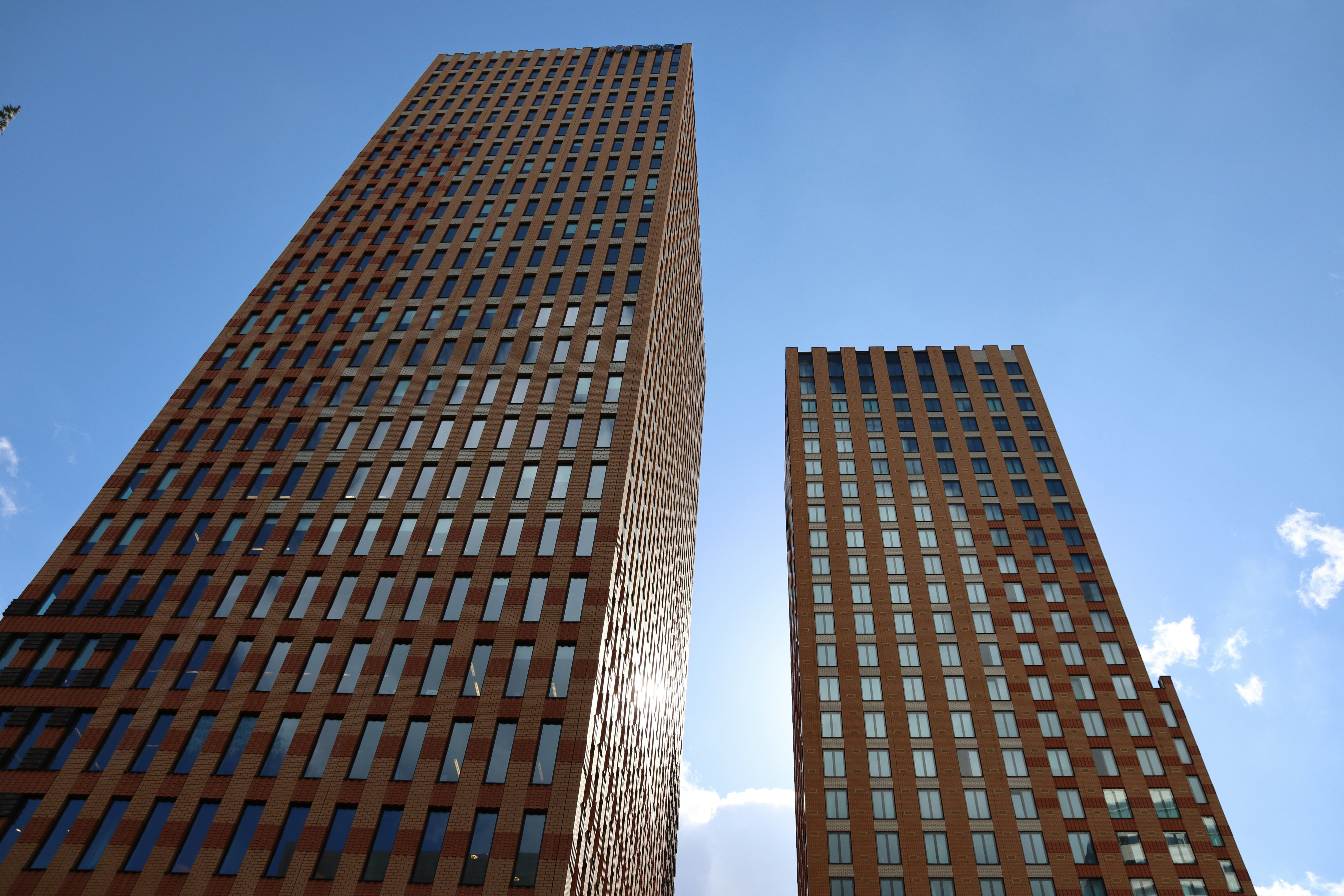 Two Office Towers on Denver’s 17th Street Transact Below Prior Pricing
