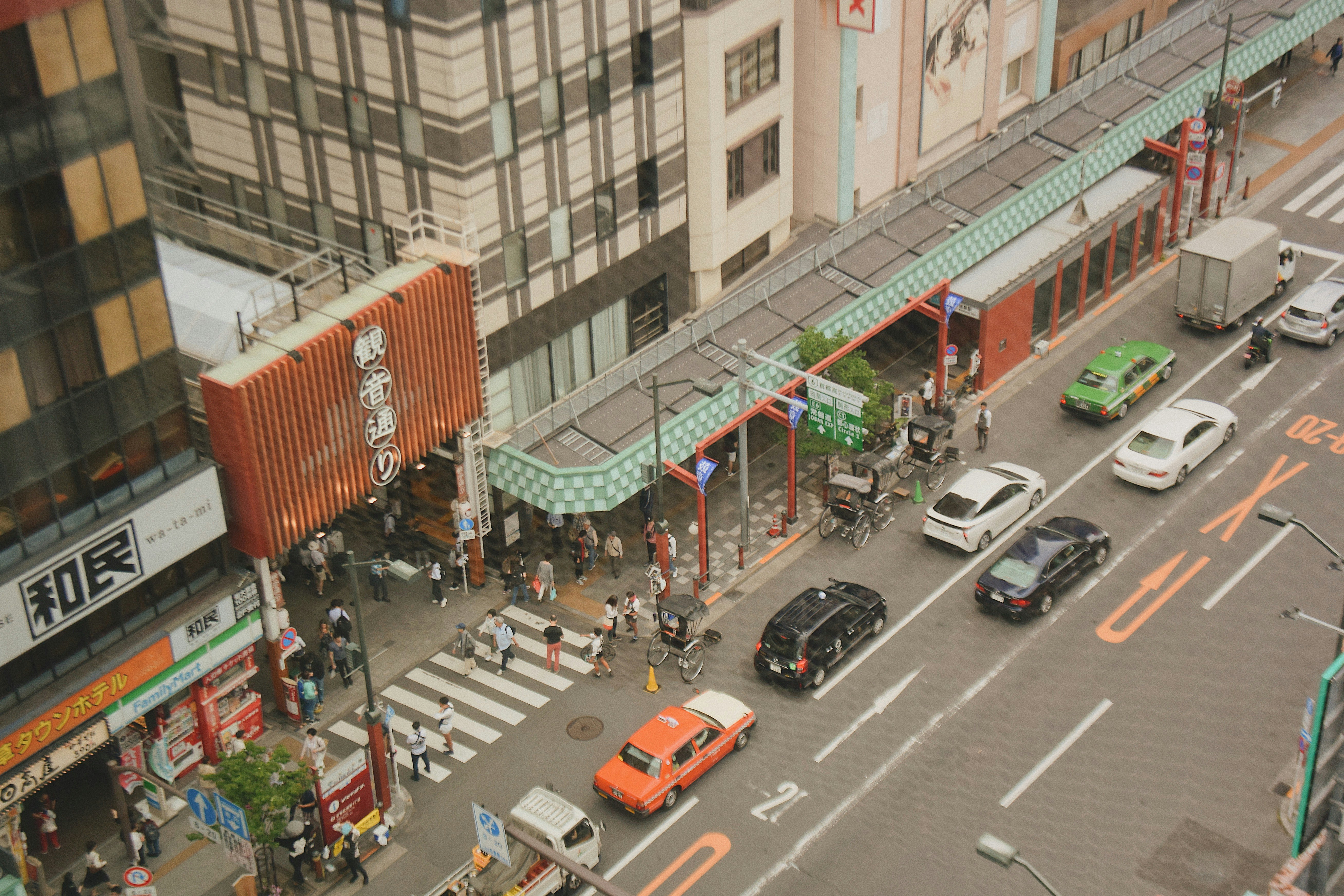 Photo by hiholdmyhand