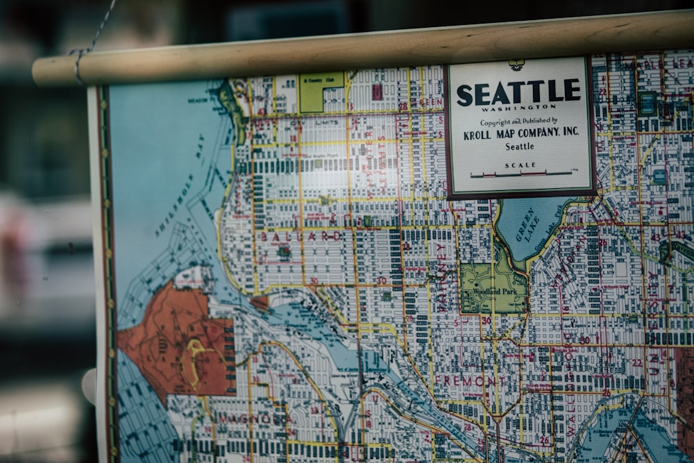 Um mapa da cidade de Seattle em exibição