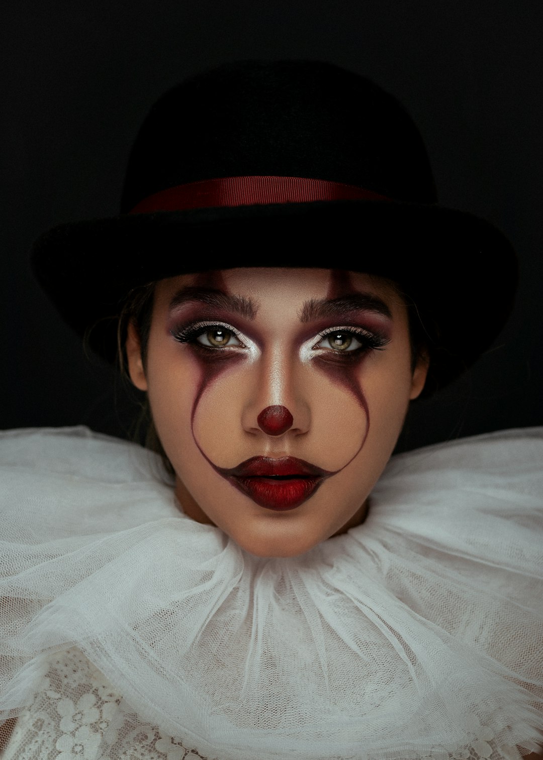 woman using joker  makeup photo Free Apparel Image on 
