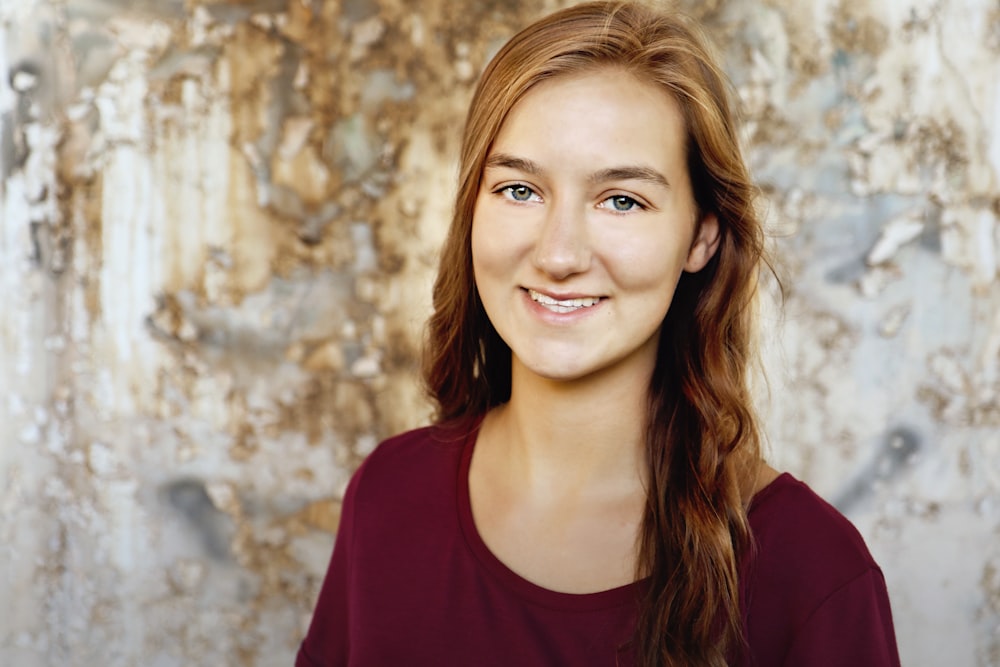 mujer sonriente