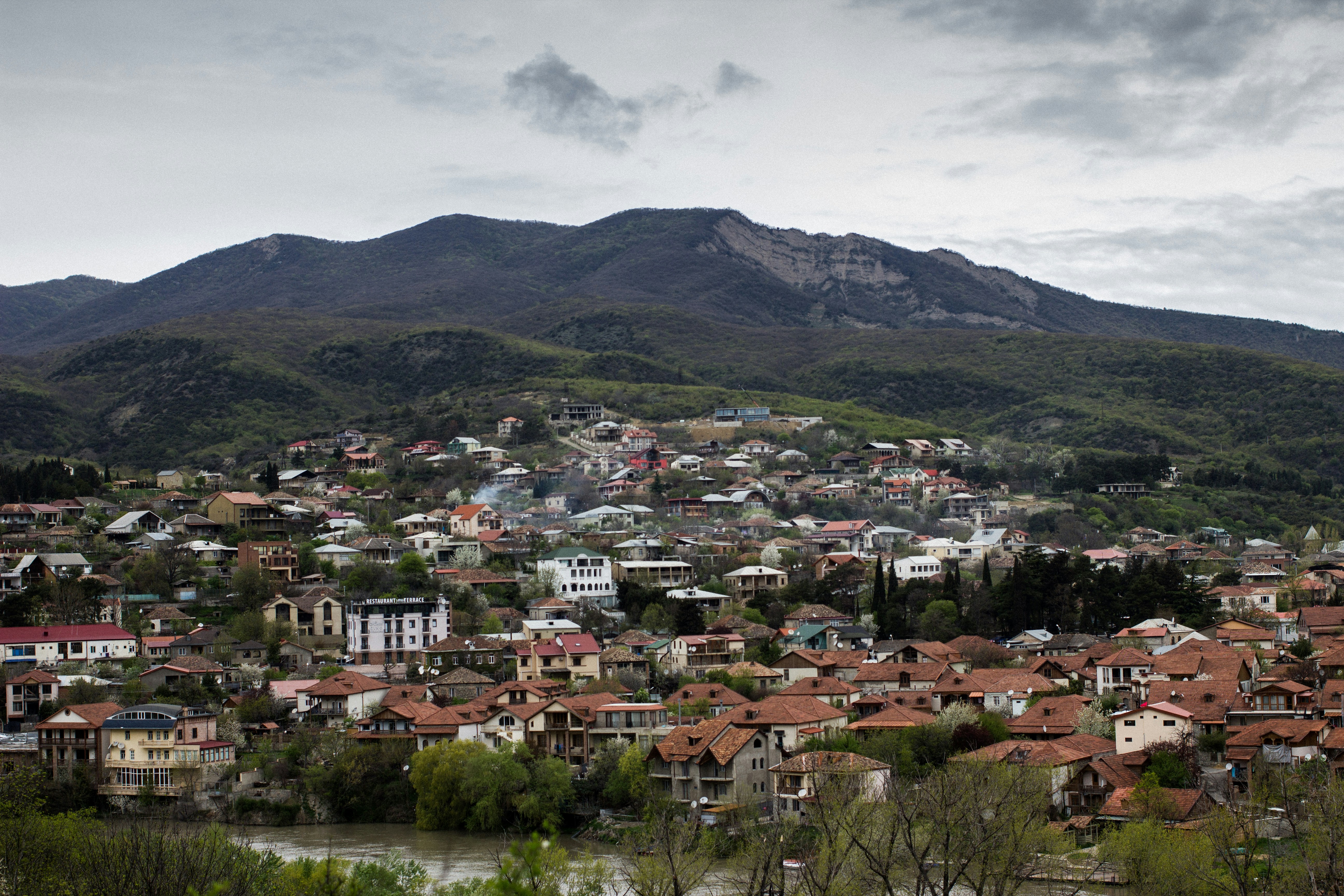 Photo by maksimesli