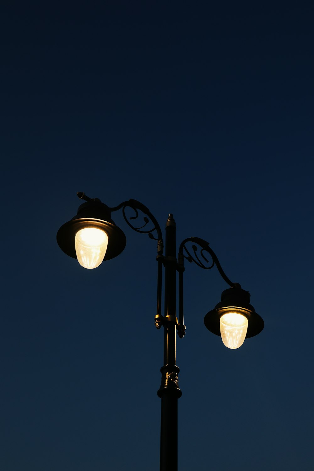 750+ Street Light Pictures [HQ] | Download Free Images on Unsplash