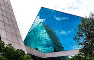 bloggeriptv ;iptv12m ;iippttvv ;meilleuriptv ;meilleuriptvapp ;canvaiptv ;canvatv ;iptvgratuit