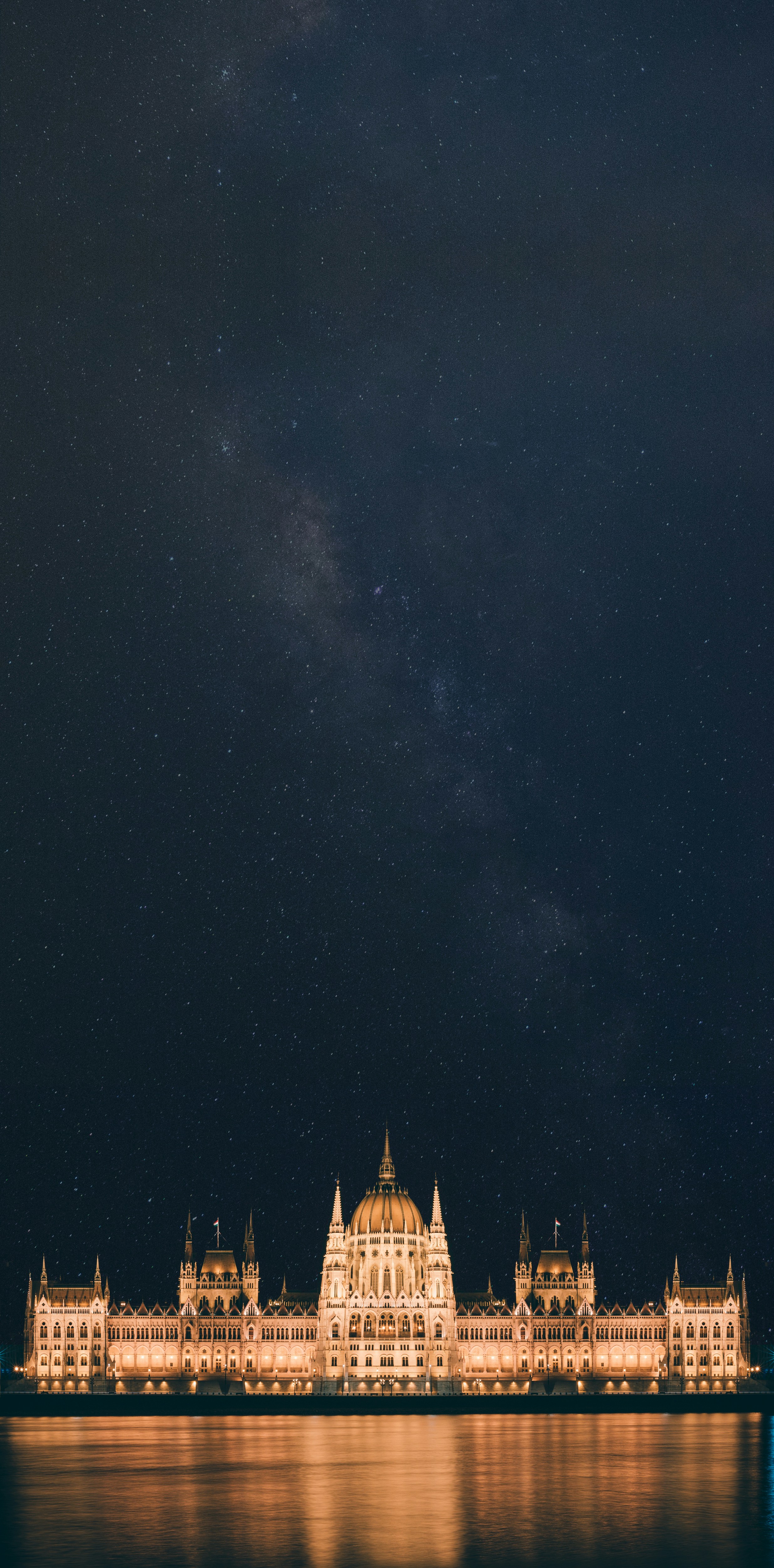 photo-1568457024808-ecc6d8414594?ixid=M3wxMjA3fDB8MXxzZWFyY2h8NHx8bW9zdGJldCUyMGh1bmdhcnl8ZW58MHx8fHwxNzI5NjEyNjE0fDA\u0026ixlib=rb-4.0.3