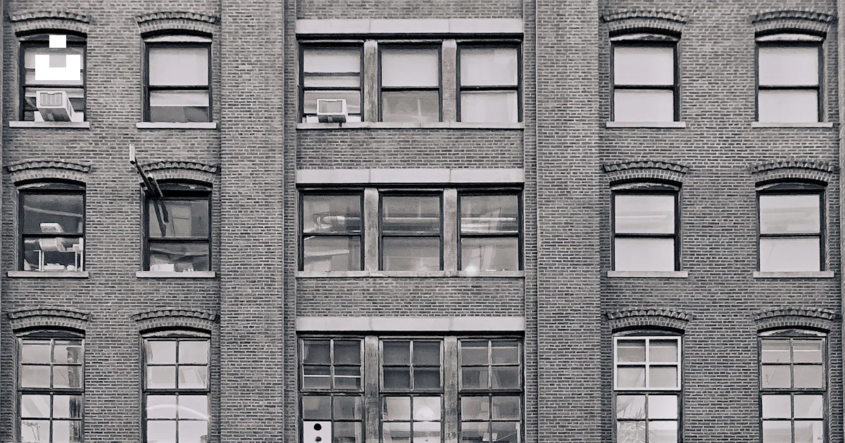Grey Colorhi Rising Building Gray high-rise building photo – Free Brooklyn Image on Unsplash
