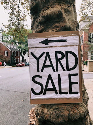 yard sale signage
