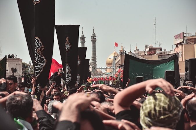 The Love and Devotion of Shia Muslims to Ahlebait and Our Prophets