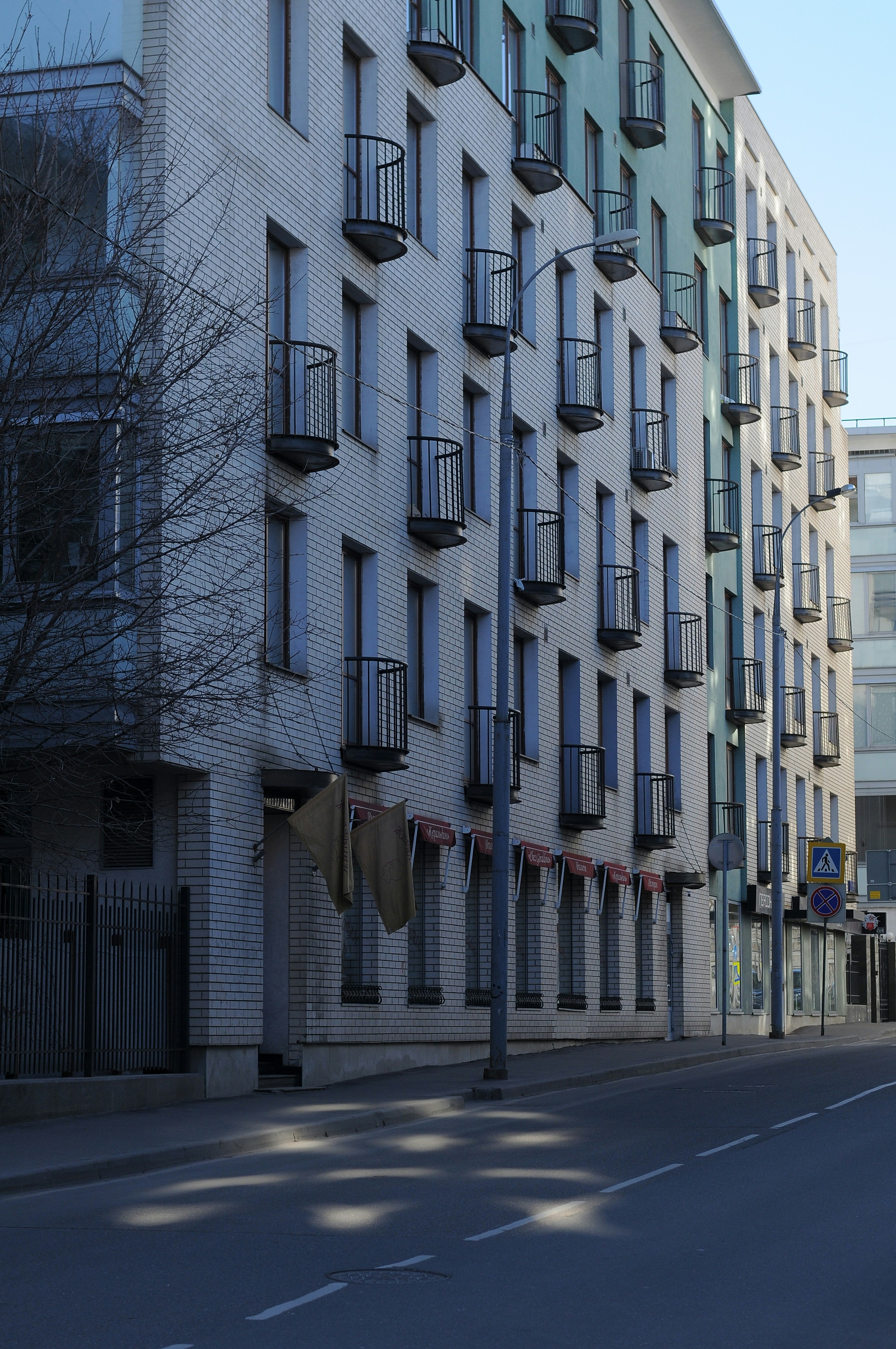 Photo by yuli_superson