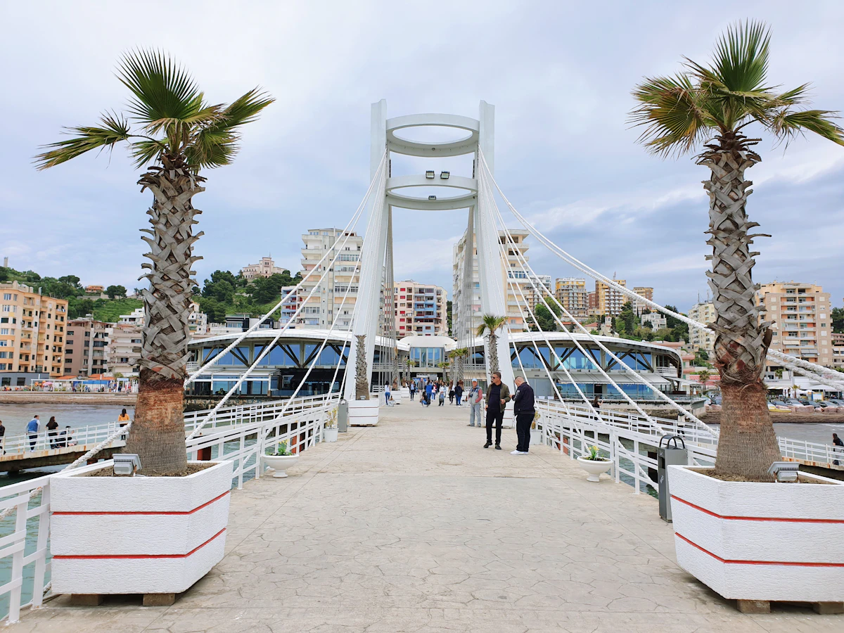 Promenade du front de mer de Durrës — excursion facile si vous combinez un transfert court avec une prise en charge de voiture ultérieure
