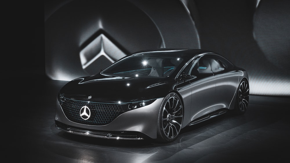 Concept car Mercedes-Benz negro