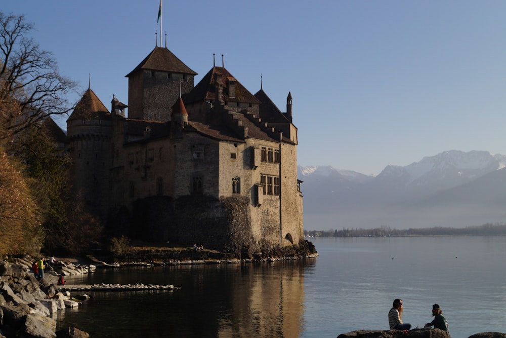 Burg aus grauem Beton