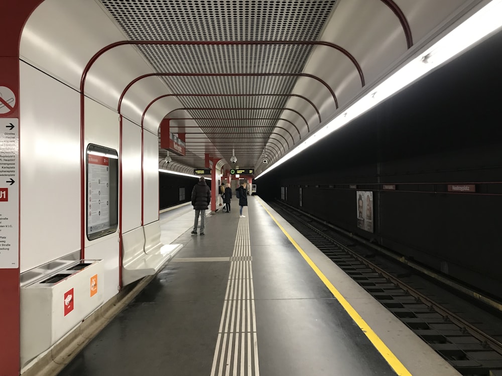 túnel vermelho