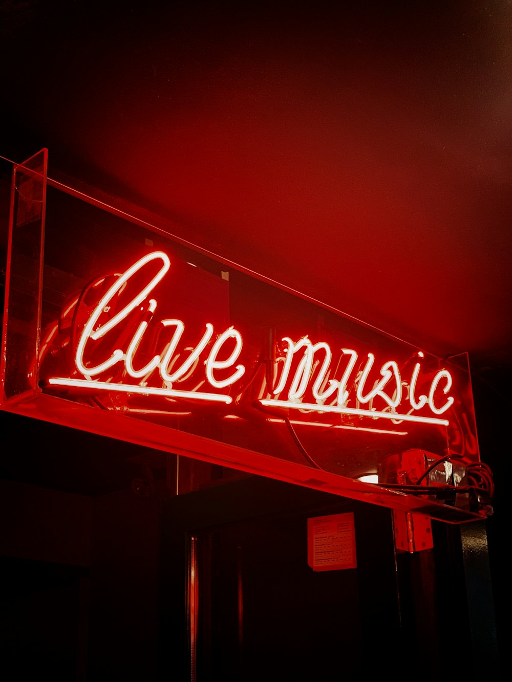 Live Music neon sign
