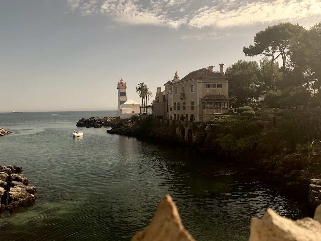 travelers stories about Waterway in Cascais, Portugal