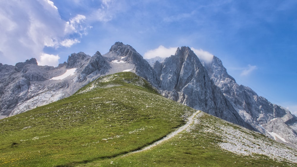 green and gray mountains