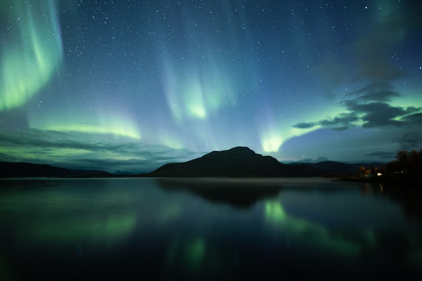 Le luci verdi dell'aurora boreale in Islanda