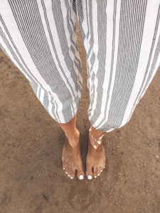 Sandal Putih Bunga