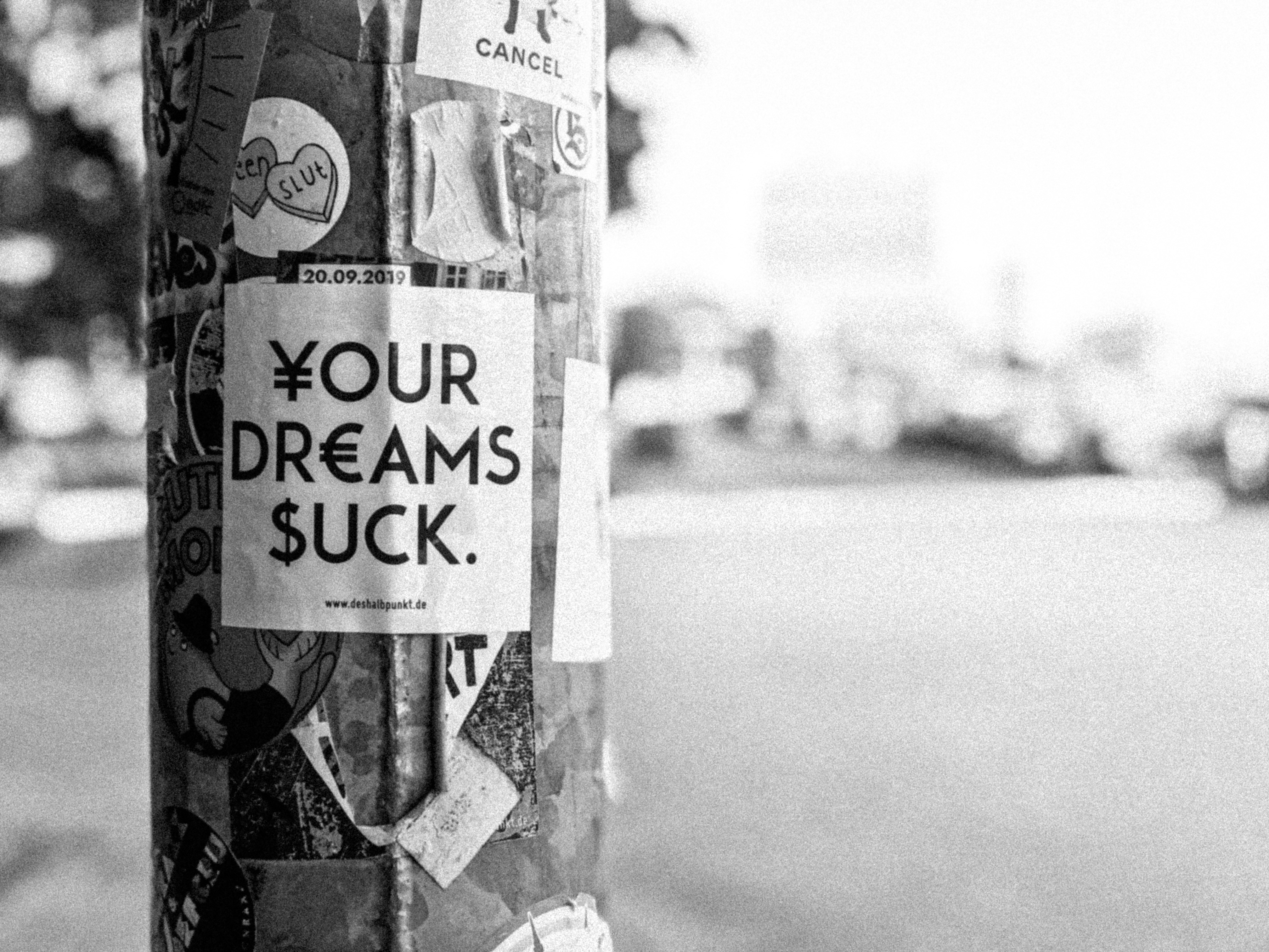 photo-1568622462875-e8bf271ca830?ixid=M3wxMjA3fDB8MXxzZWFyY2h8MTZ8fGdldCUyMGl0JTIwbm93Li58ZW58MHx8fHwxNzU0ODQ1MTY4fDA\u0026ixlib=rb-4.1.0