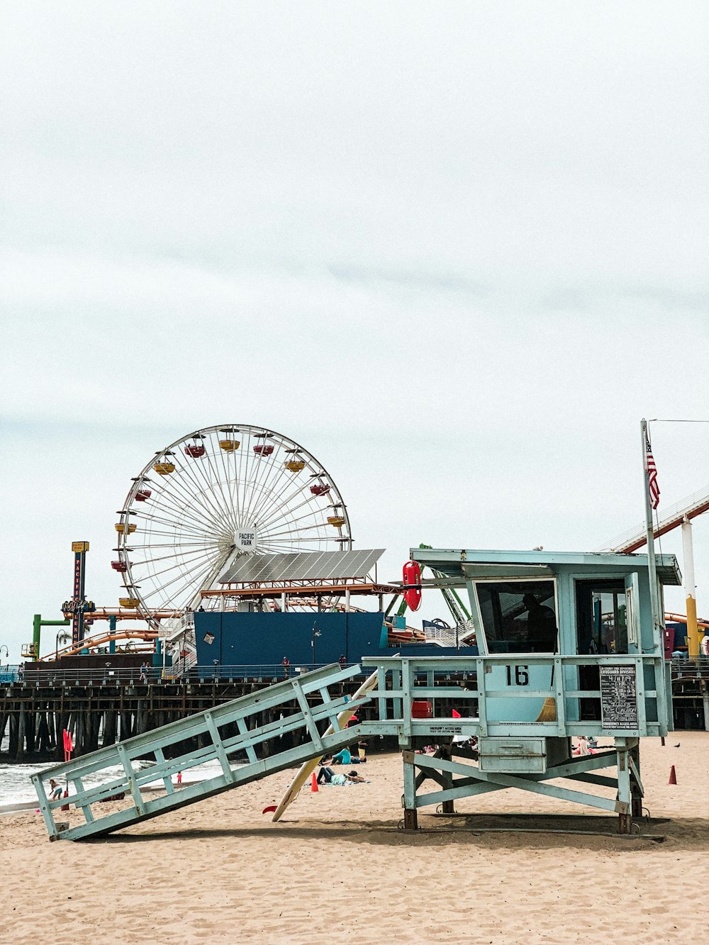 green lifeguard shade in seashore