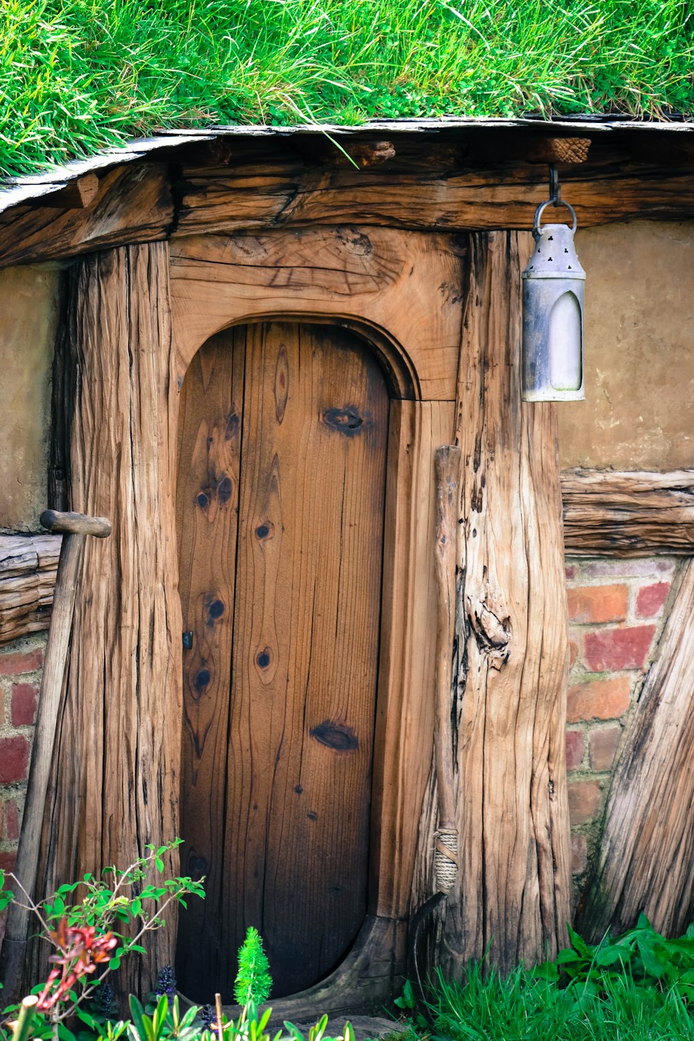 brown wooden house