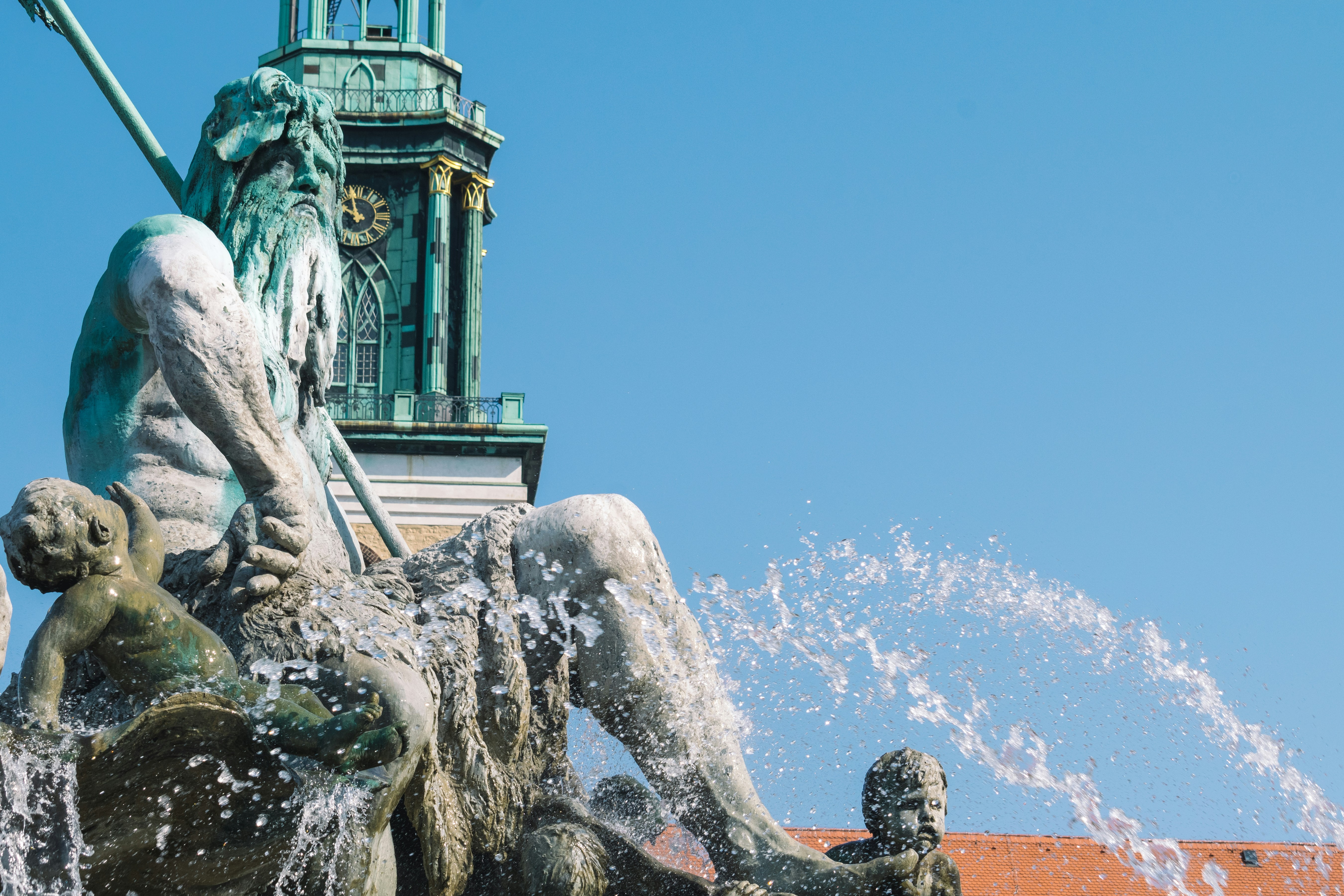 Photo by darya_tryfanava