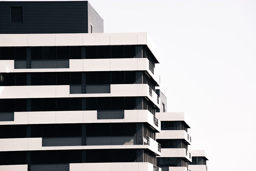 grey and brown concrete building