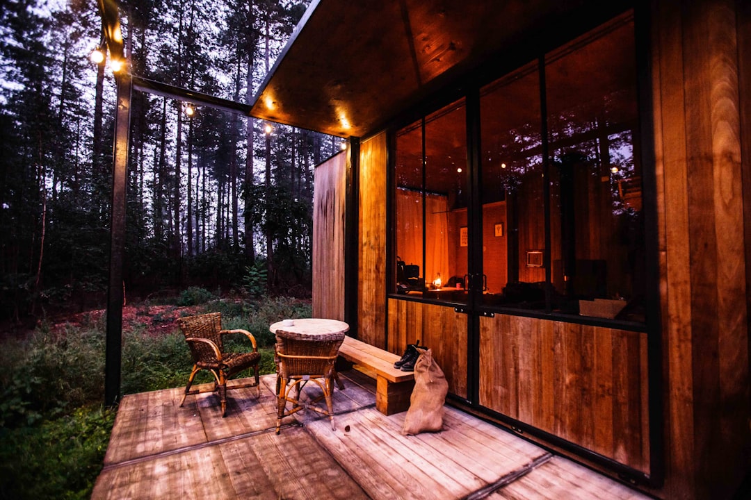 brown wooden house,