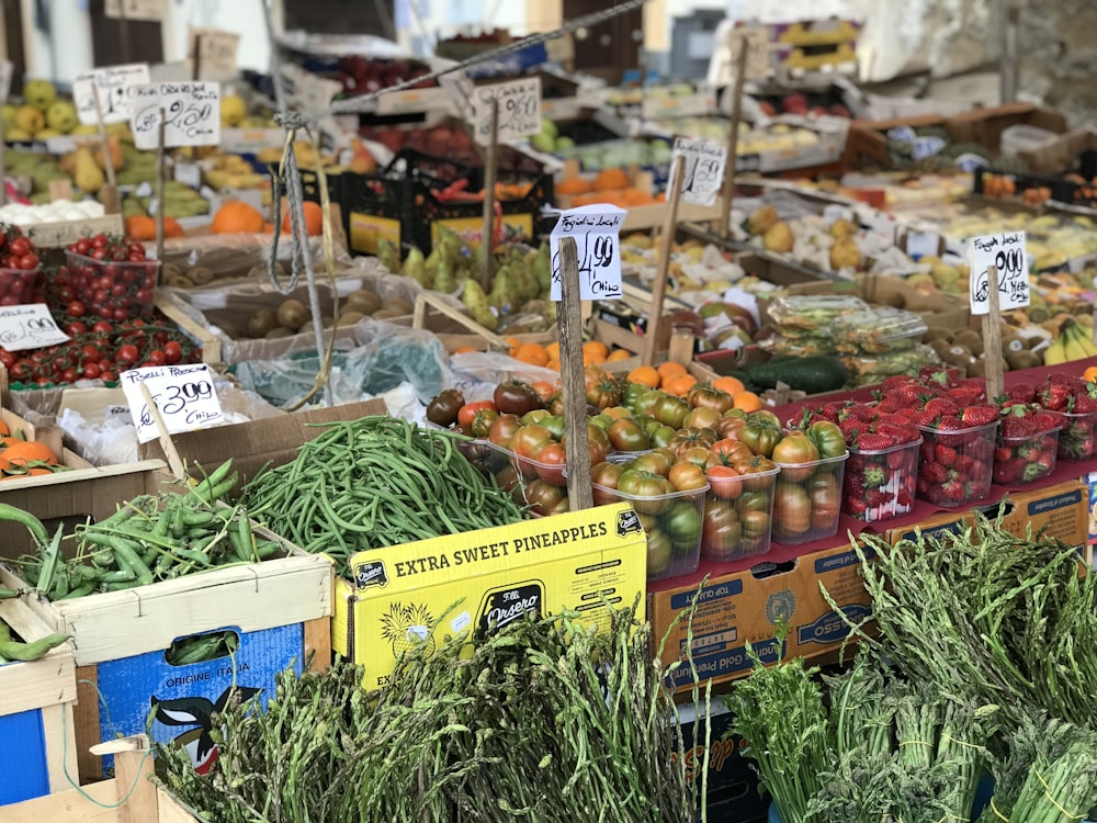 green vegetables and fruits