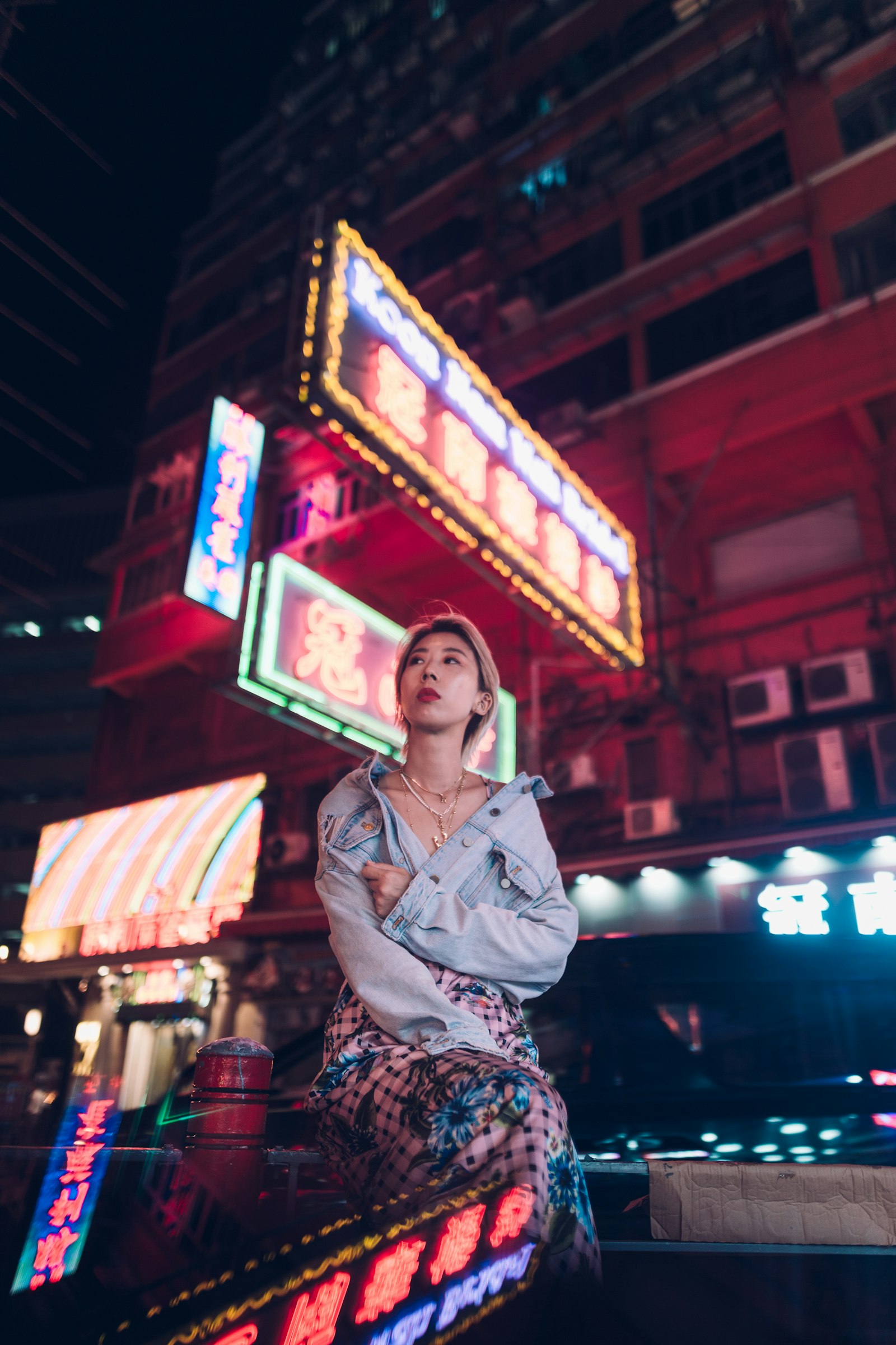 Canon EOS 6D + Sigma 24mm F1.4 DG HSM Art sample photo. Woman wearing gray dress photography