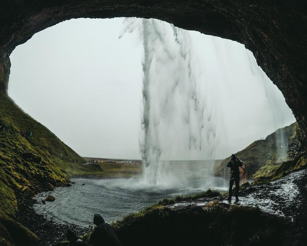 waterfalls at daytime