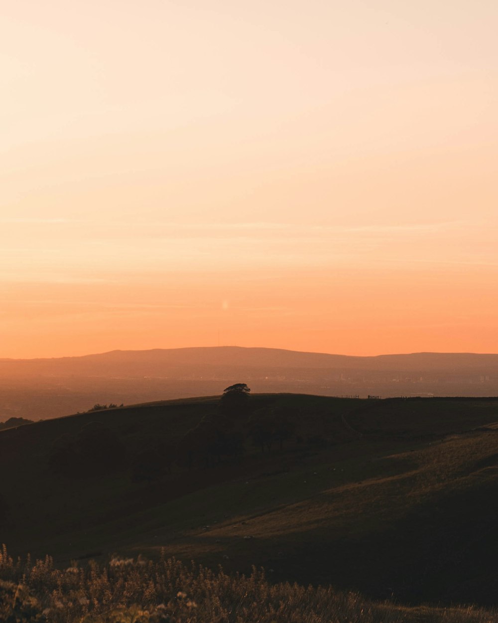 silhouette photography of mountain