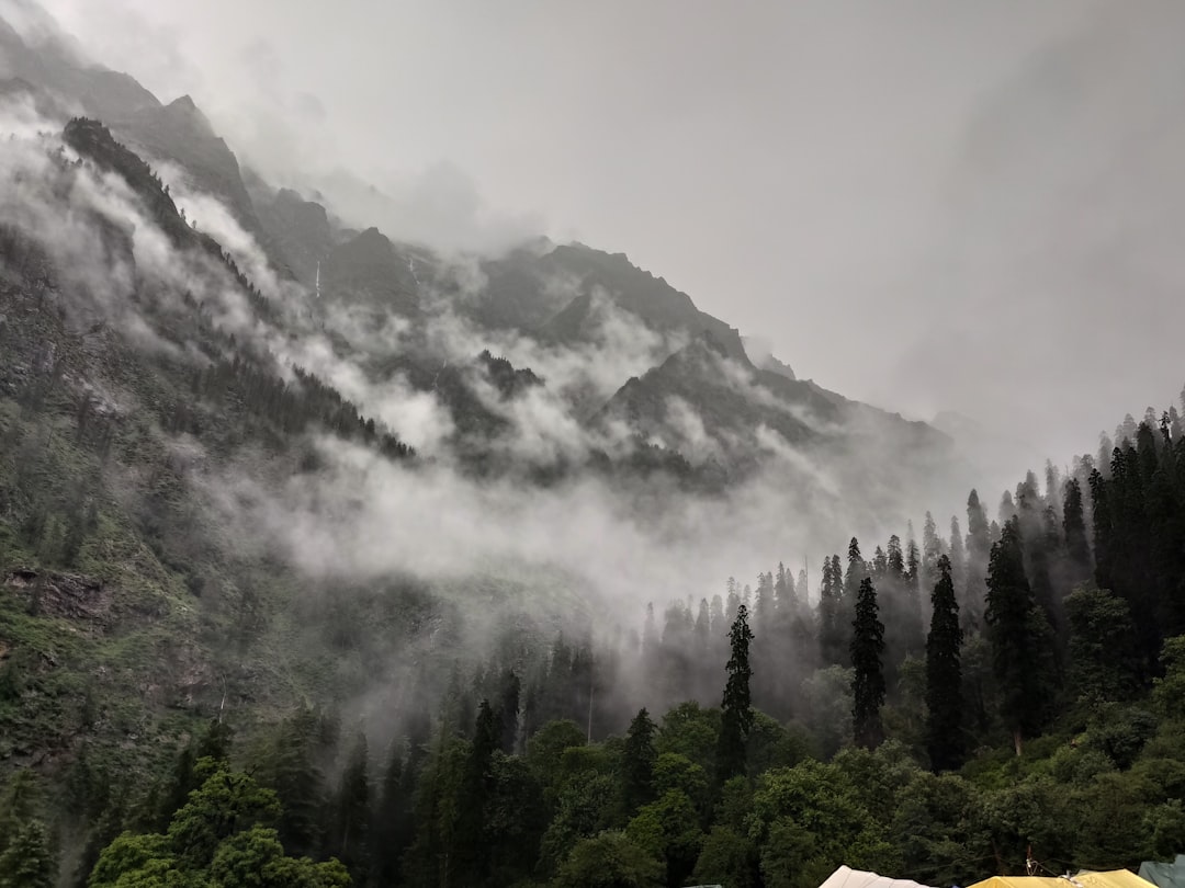 Hill station photo spot Kheerganga Trekking Chalal Trek Trail